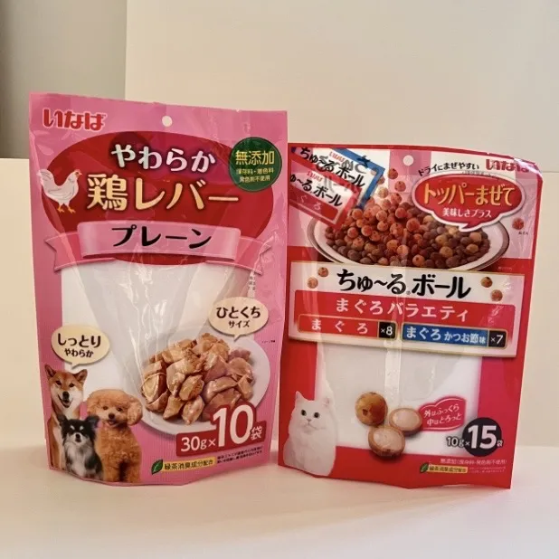 Стойка за храна за домашни любимци