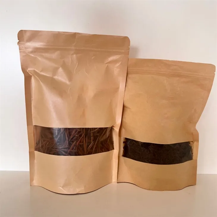 Стоящи торбички с прозорци